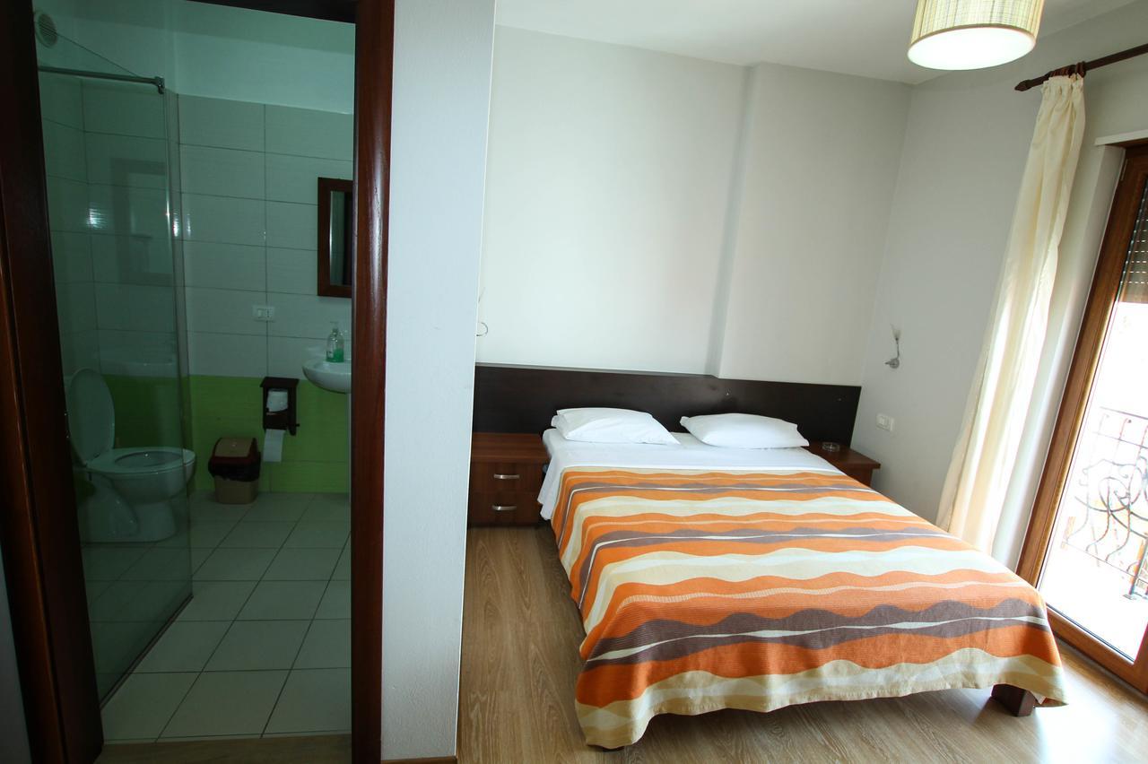 Hotel Eposi Шкодер Экстерьер фото